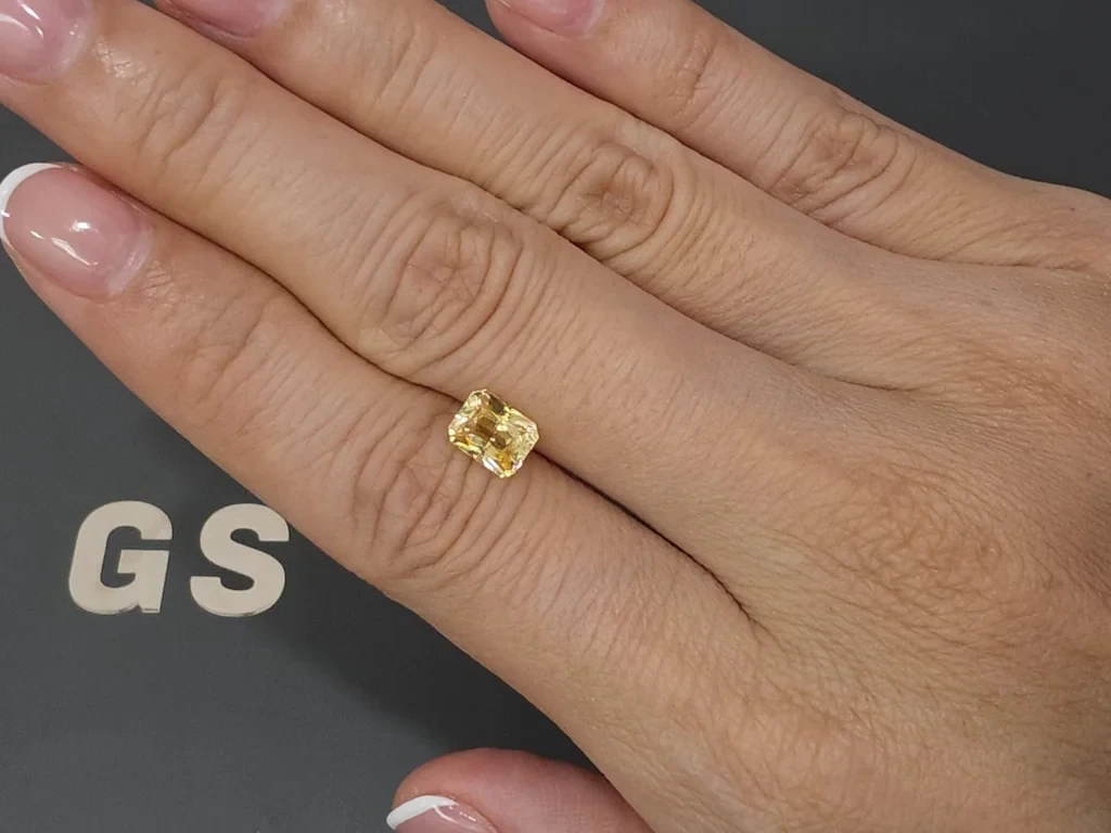 Unheated Vivid yellow sapphire radiant cut 1.59 carats, Sri Lanka Image №2