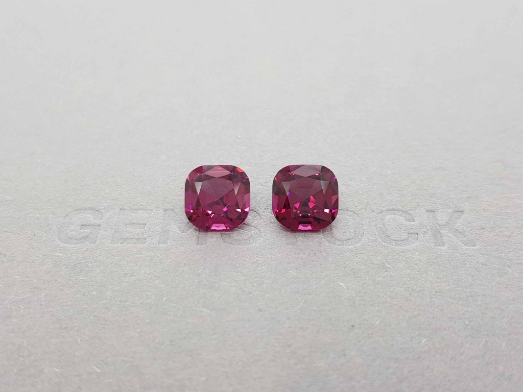 Pair of cushion cut rhodolite garnets 5.74 ct, Malawi Image №1