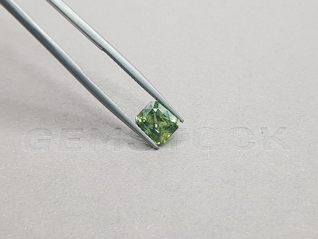 Parti color sapphire from Madagascar 2.03 ct, untreated Image №2