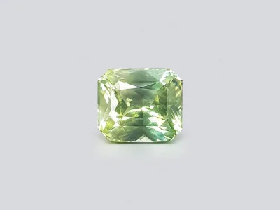 Parti color sapphire from Madagascar 2.03 ct, untreated photo