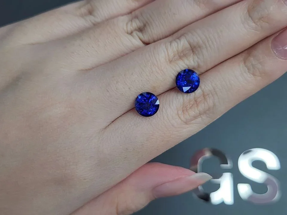 Pair of Royal blue sapphires in round cut 4.42 carats, Sri Lanka Image №2
