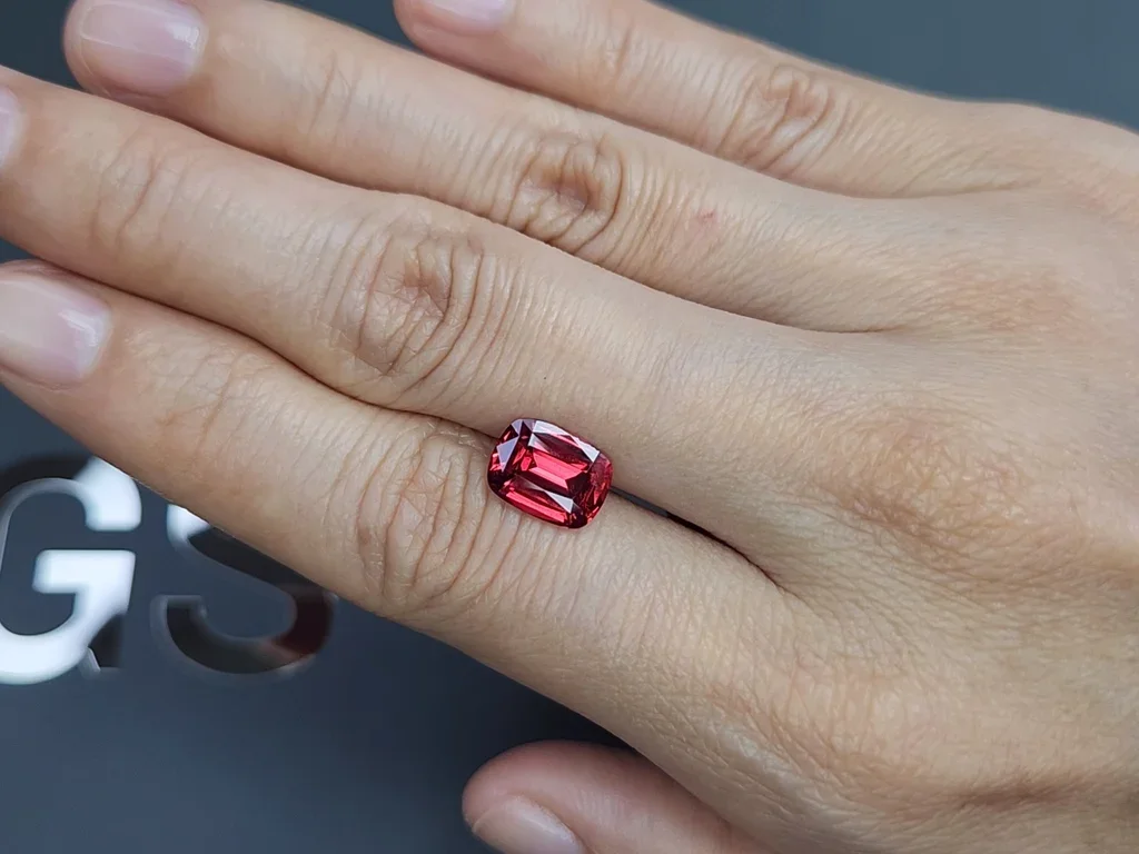 Spinel Mahenge Vibrant Pink-Red cushion cut 2.79 carats, Tanzania  Image №2