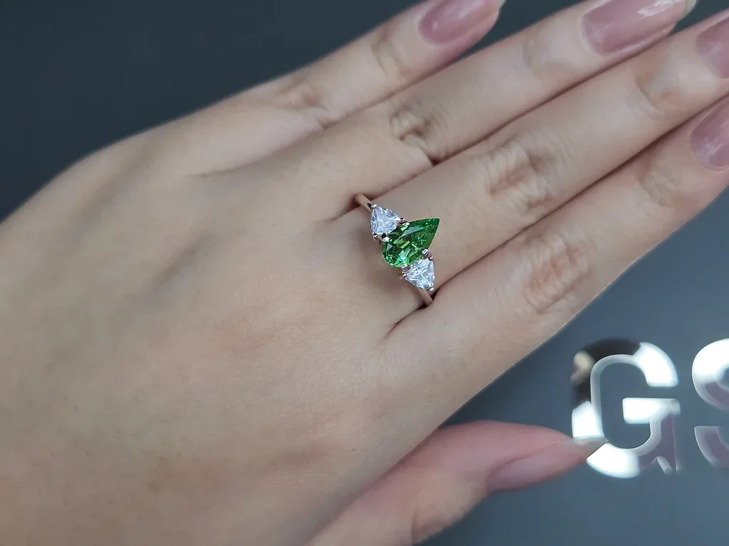 Intense Green tsavorite garnet in pear cut 1.20 carats, Tanzania Image №5
