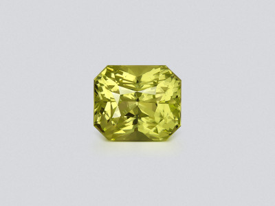 Yellow green chrysoberyl radiant cut 2.19 carats, Sri Lanka photo