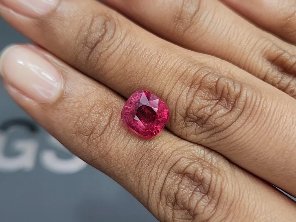 Tourmaline rubellite cushion cut 3.72 carats, Africa Image №2