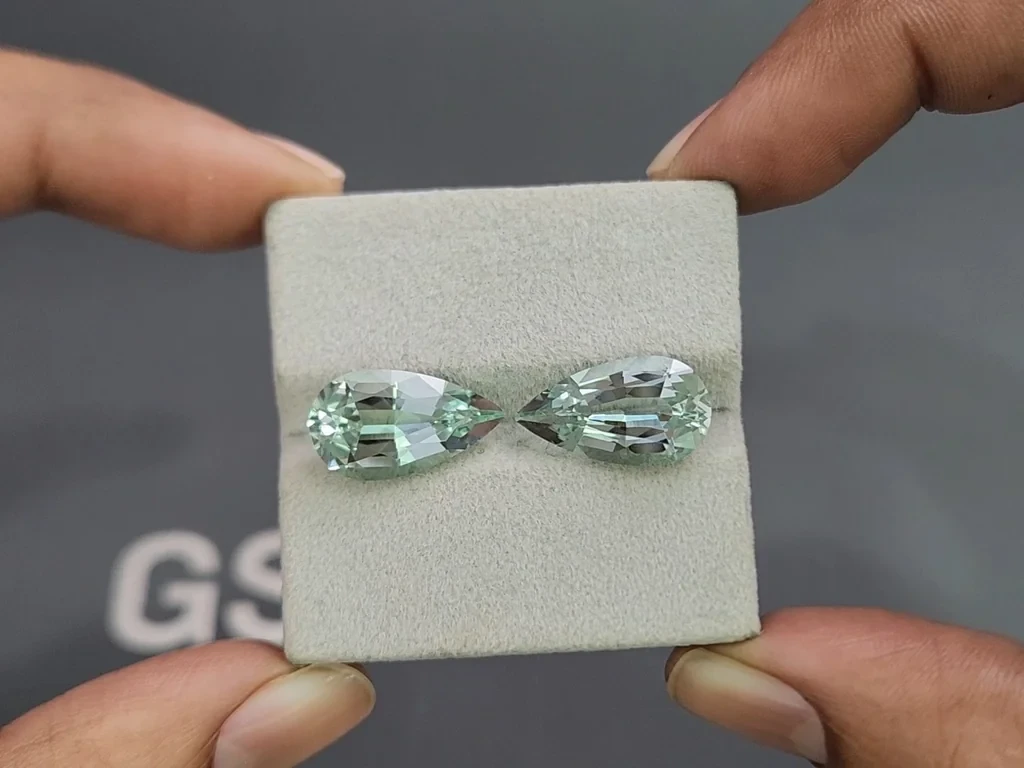 Pair of aquamarines pear cut 10.99 carats, Mozambique Image №4