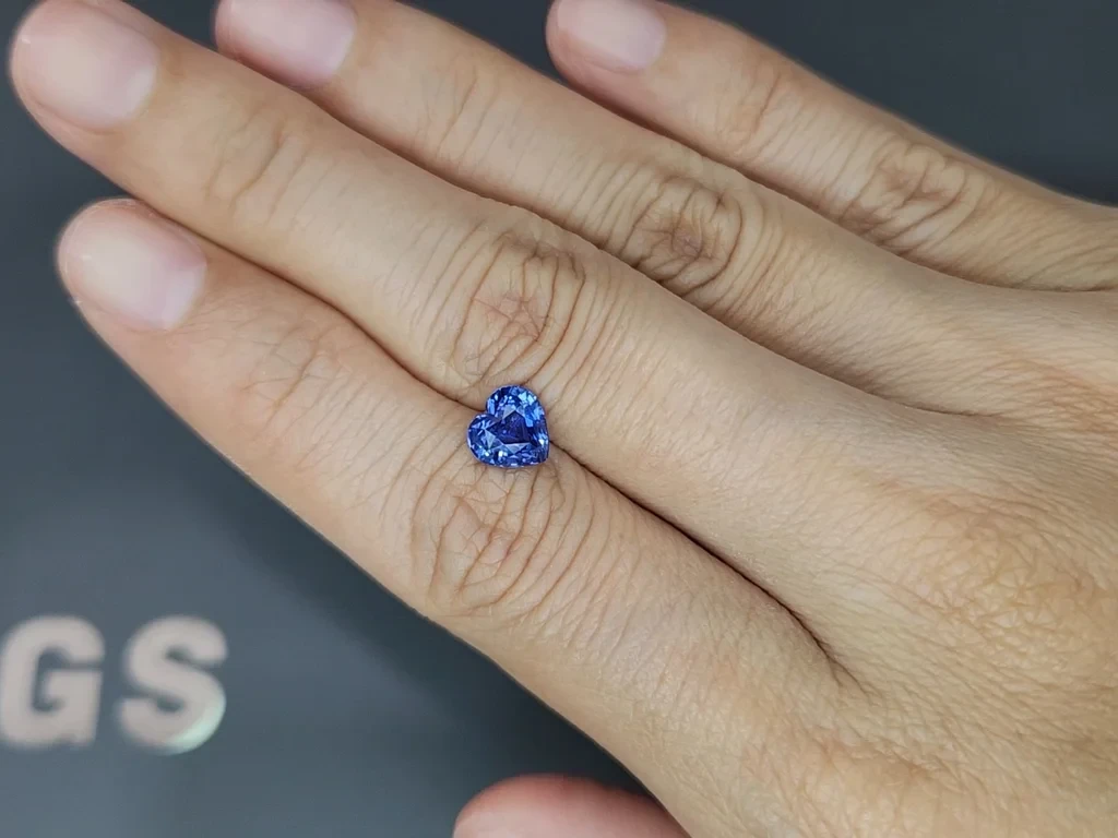 Unheated blue sapphire heart shape 1.52 carats, Sri Lanka Image №2