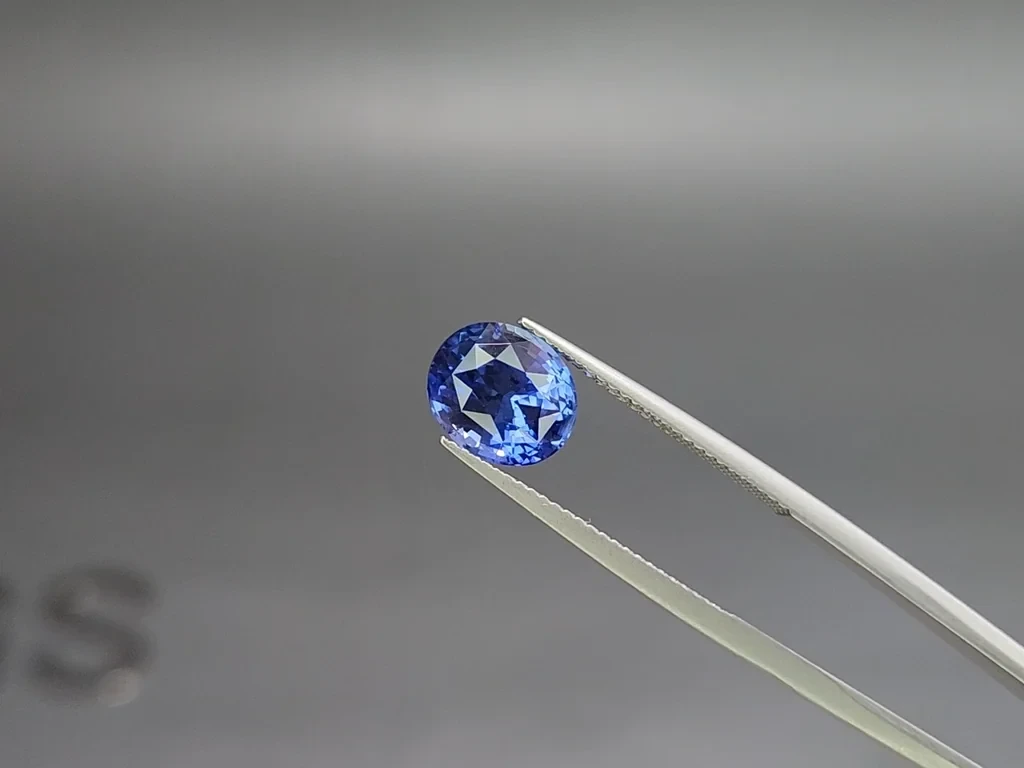 Blue sapphire oval cut 4.04 carats, Sri Lanka Image №3