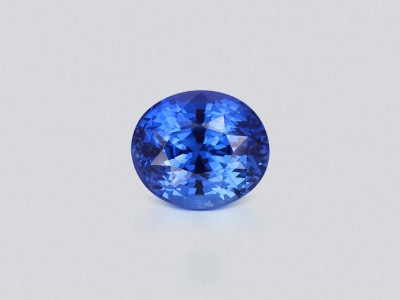 Blue sapphire oval cut 4.04 carats, Sri Lanka photo