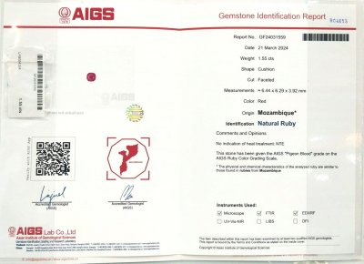 Certificate Unheated silky Pigeon's Blood ruby 1.55 carats in cushion cut, Mozambique