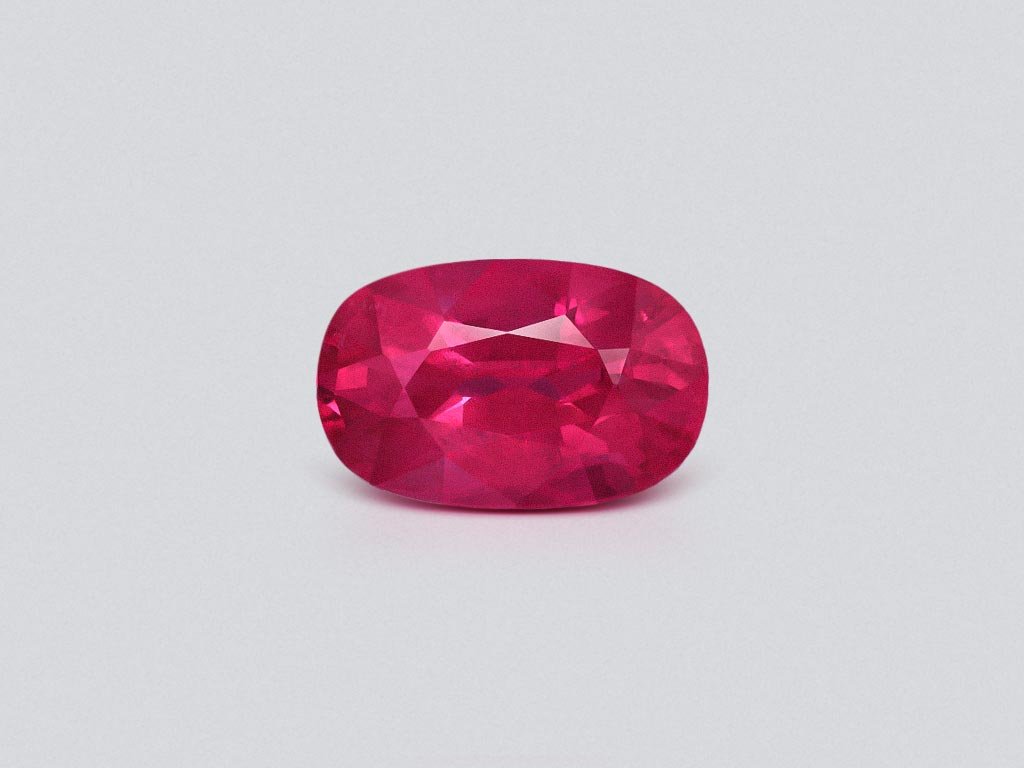 Vivid Red-Pink Mahenge spinel in cushion cut 4.12 carats, Tanzania Image №1