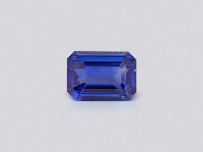Large sapphire Royal Blue octagon cut 10.02 carats, Sri Lanka photo