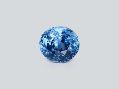 Teal sapphire oval cut 4.03 carats, Sri Lanka photo