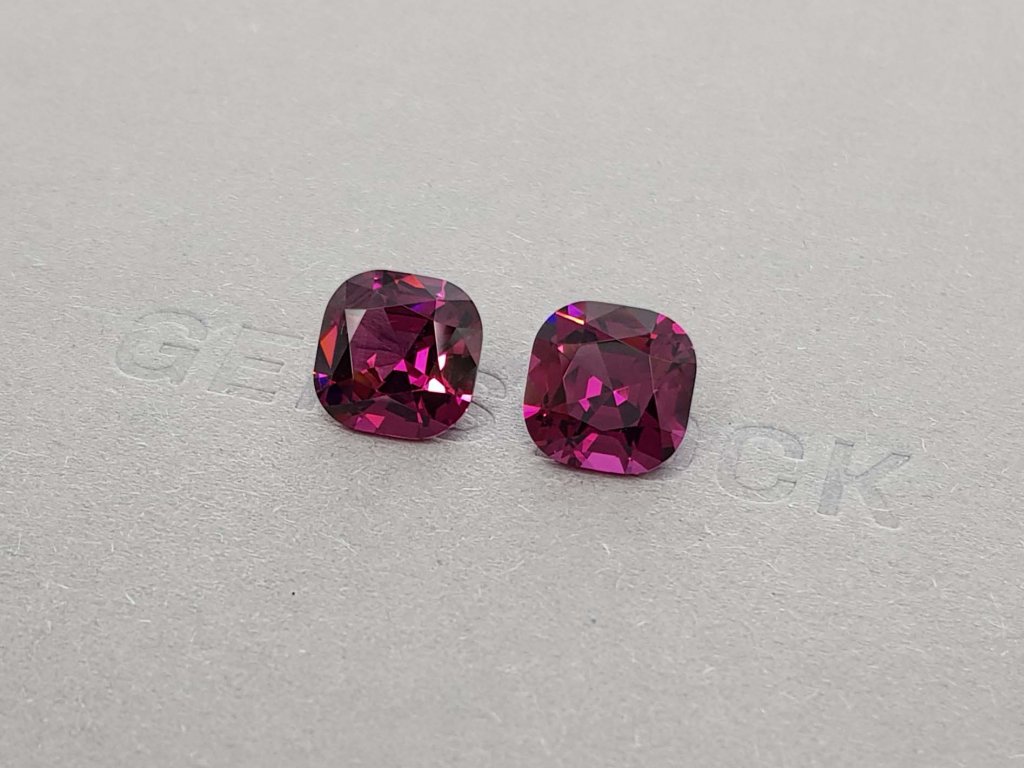 Pair of rare cushion cut rhodolite garnets from Malawi 9.99 ct Image №3