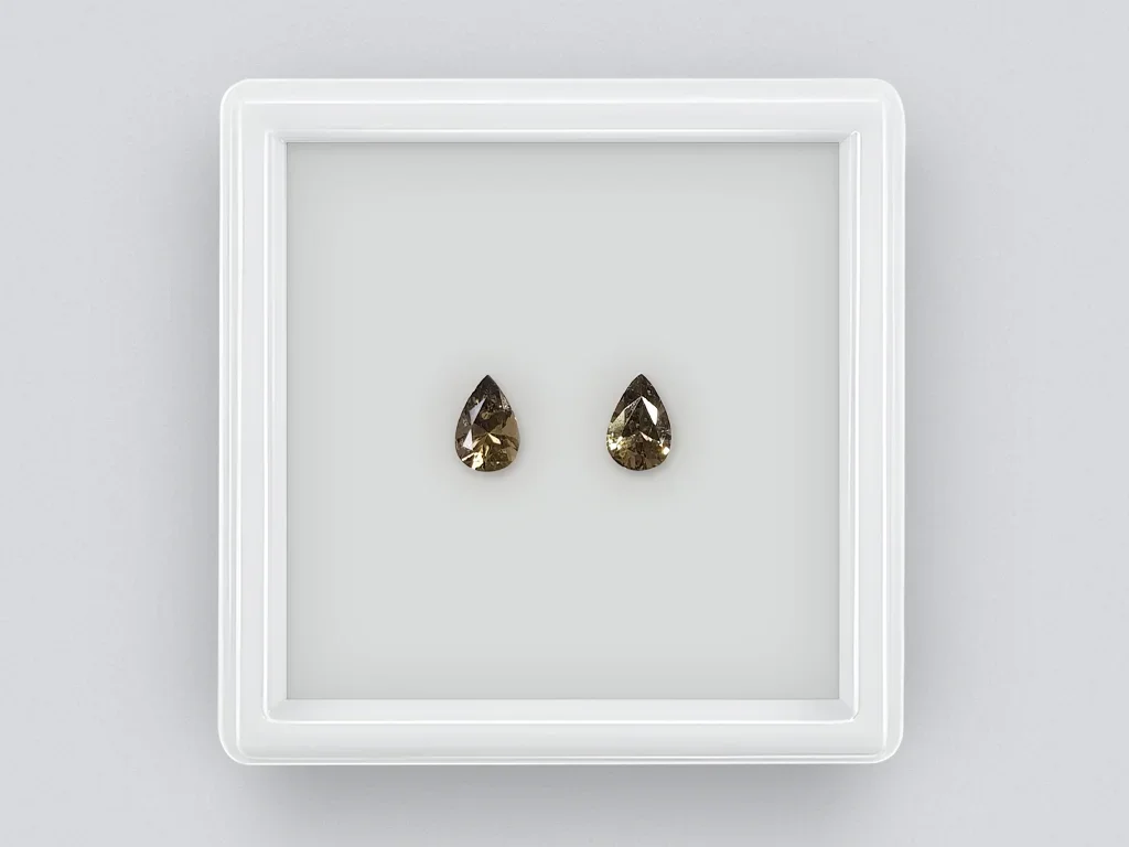 Pair of Green Sapphires Pear Cut 0.83 Carats Image №1