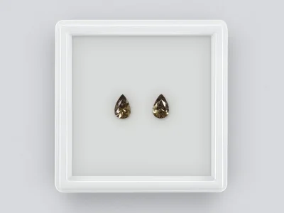 Pair of Green Sapphires Pear Cut 0.83 Carats photo