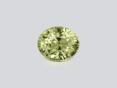 Yellow green chrysoberyl oval cut 1.67 carats, Sri Lanka photo