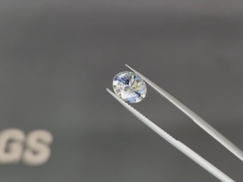 Unheated sapphire Bi-color oval cut 2.53 carats, Sri Lanka Image №3