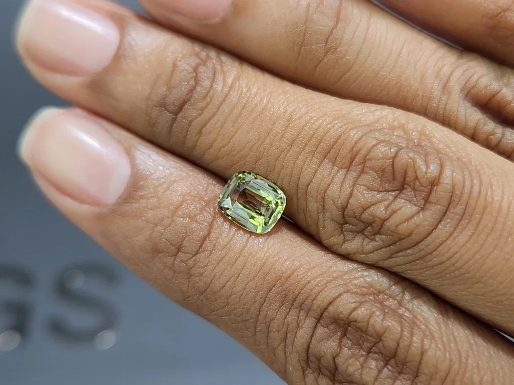 Vanadium bearing chrysoberyl cushion cut 1.52 carats, Sri Lanka Image №2