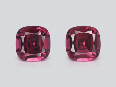 Pair of rhodolite garnets cushion cut 5.47 carats, Madagascar photo