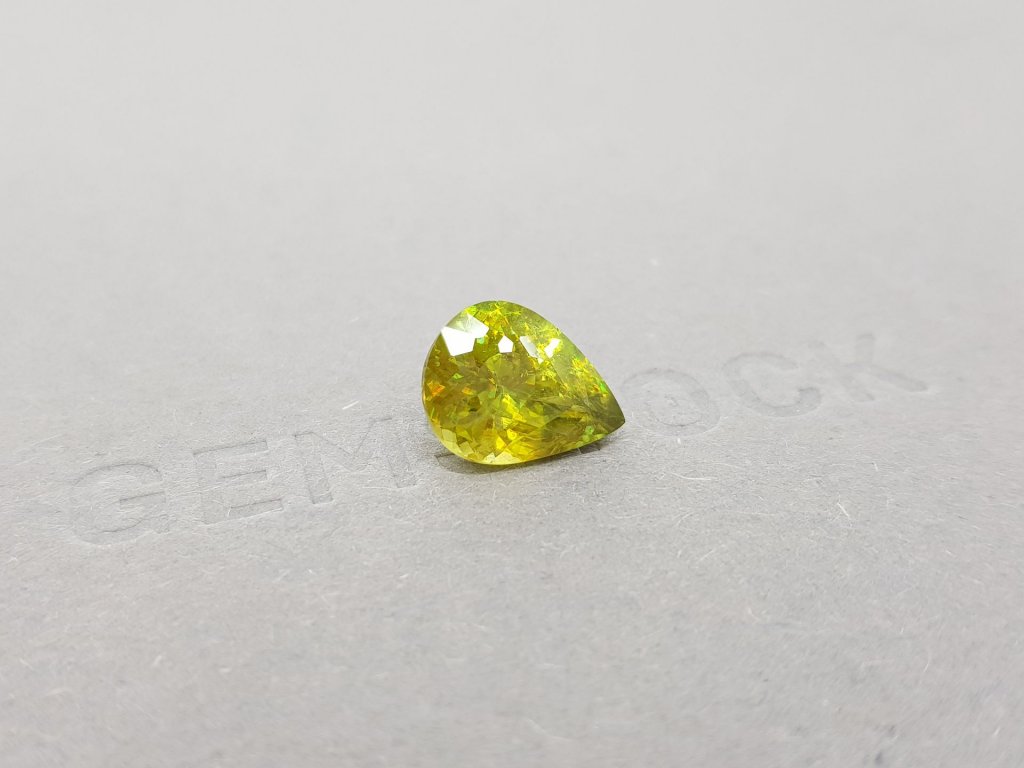 Bright yellowish green pear cut sphene 4.17 ct, Madagascar Image №2