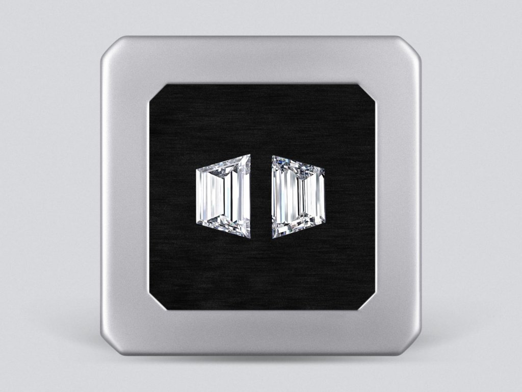 Matching pair of G/VS trapezoid step cut diamonds 0.91 carat Image №1
