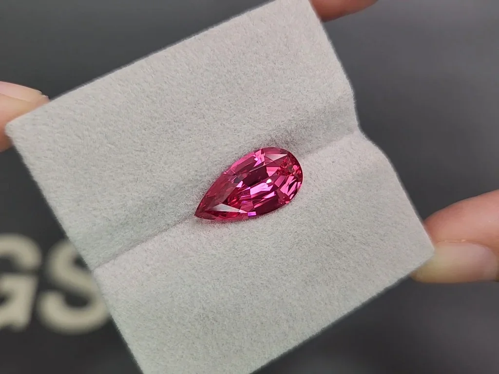 Spinel Mahenge Vibrant pink red pear cut 4.41 carats, Tanzania Image №4