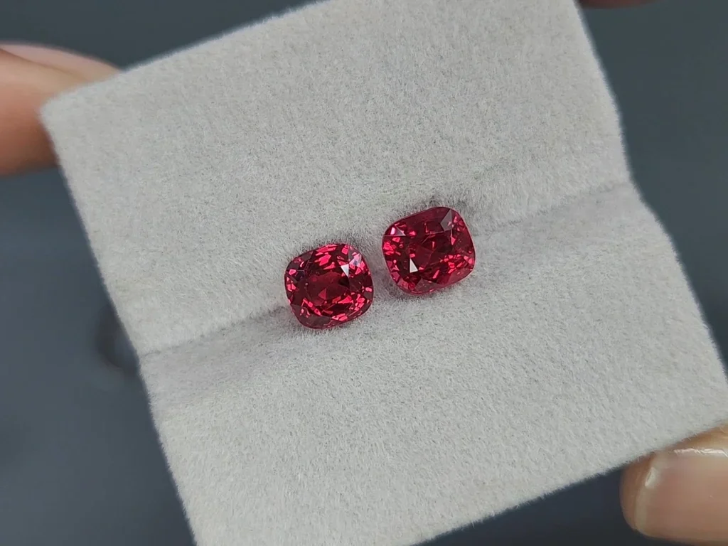 Pair of Vivid red pink spinels cushion cut 3.30 carats, Burma Image №4