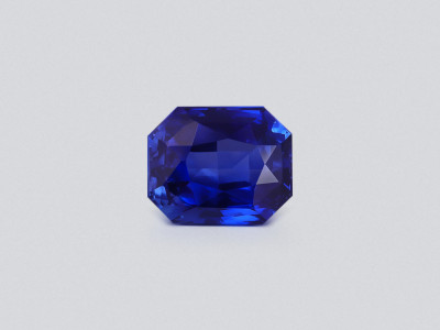 Sapphire Royal Blue radiant cut 5.02 carats, Sri Lanka photo