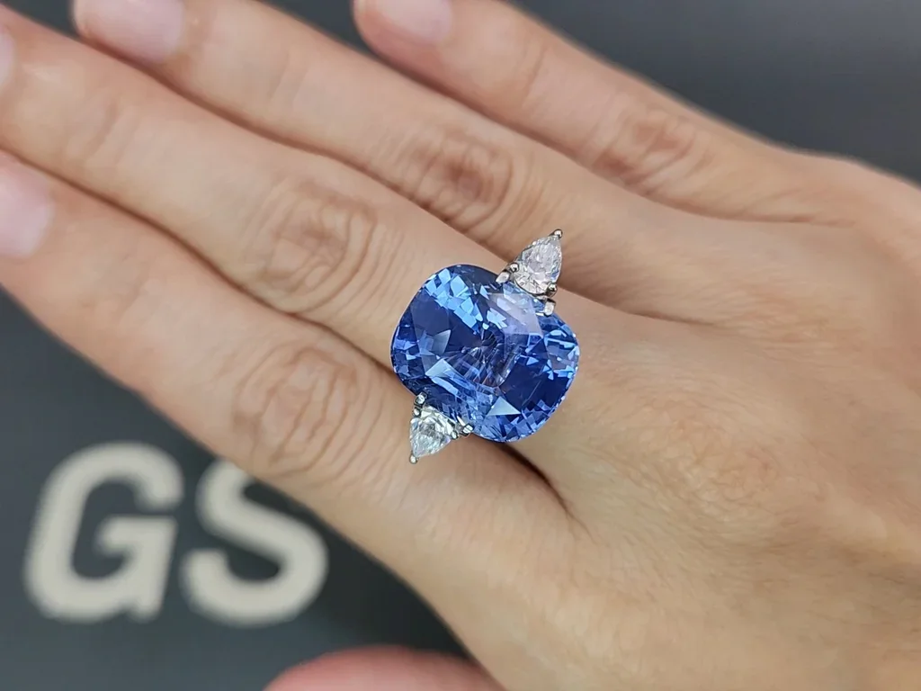Large unheated sapphire Cornflower Blue cushion cut 18.32 carats, Sri Lanka Image №5