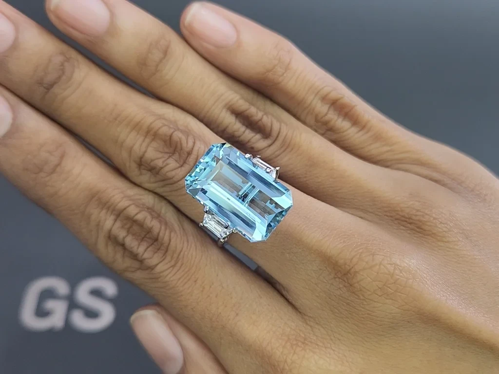 Large aquamarine octagon cut 15.6 carats, Madagascar Image №5