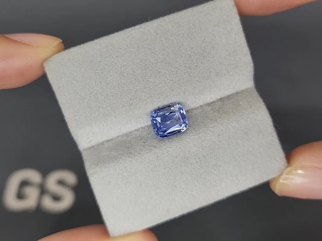 Unheated blue sapphire cushion cut 2.16 carats, Sri Lanka Image №4