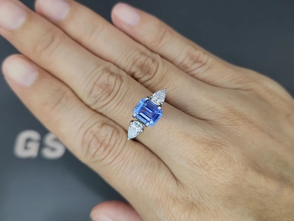 Unheated blue sapphire octagon cut  2.05 carats, Sri Lanka Image №5