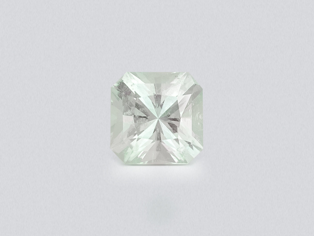 Soft green kunzite radiant cut 11.28 carats, Pakistan Image №1