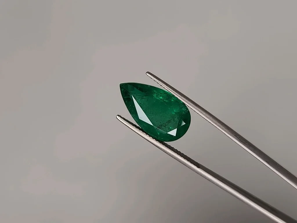 Emerald pear cut 7.43 carats, Zambia Image №3