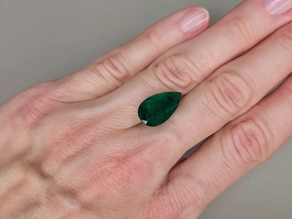 Emerald pear cut 7.43 carats, Zambia Image №2