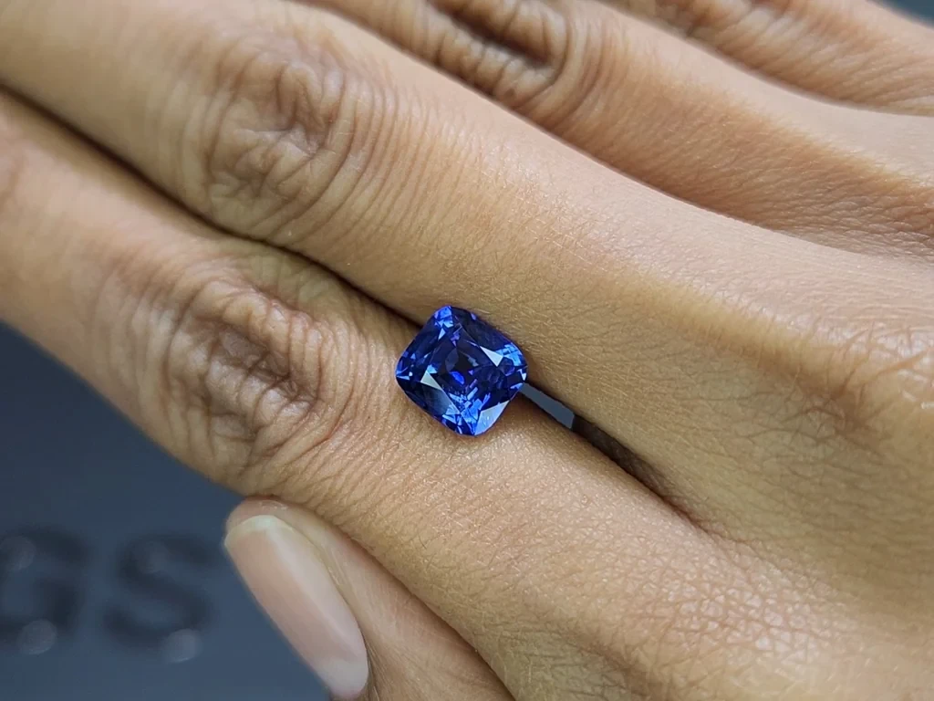 Blue sapphire cushion cut 2.78 carats, Sri Lanka Image №2