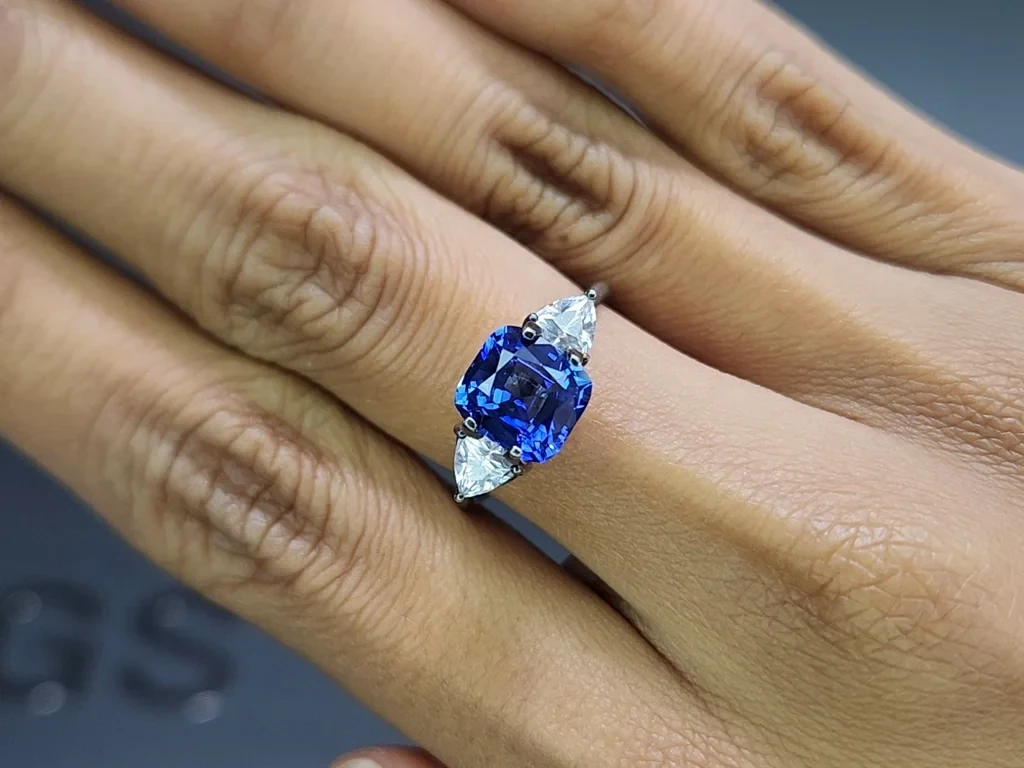 Blue sapphire cushion cut 2.78 carats, Sri Lanka Image №5