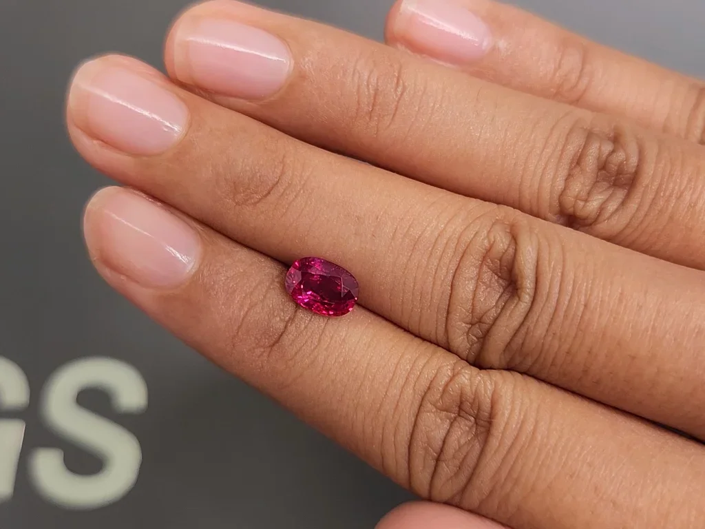 Unheated Pigeon Blood ruby 1.50 carats in oval cut, Mozambique Image №2