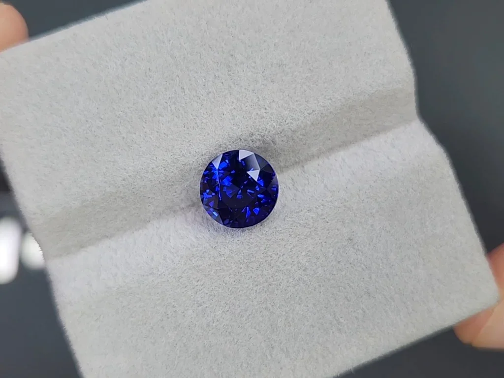 Royal Blue sapphire in round cut 3.15 carats, Sri Lanka  Image №4