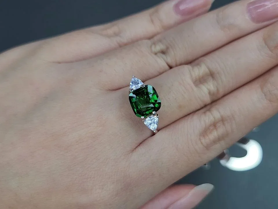Deep green tsavorite garnet in cushion cut 3.00 carats, Tanzania  Image №5