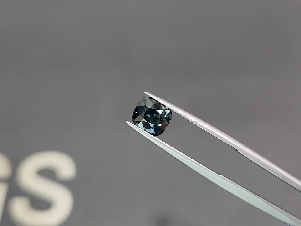 Unheated Teal sapphire cushion cut 2.04 carats, Sri Lanka Image №3