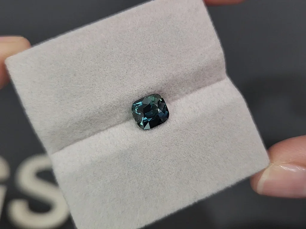 Unheated Teal sapphire cushion cut 2.04 carats, Sri Lanka Image №4