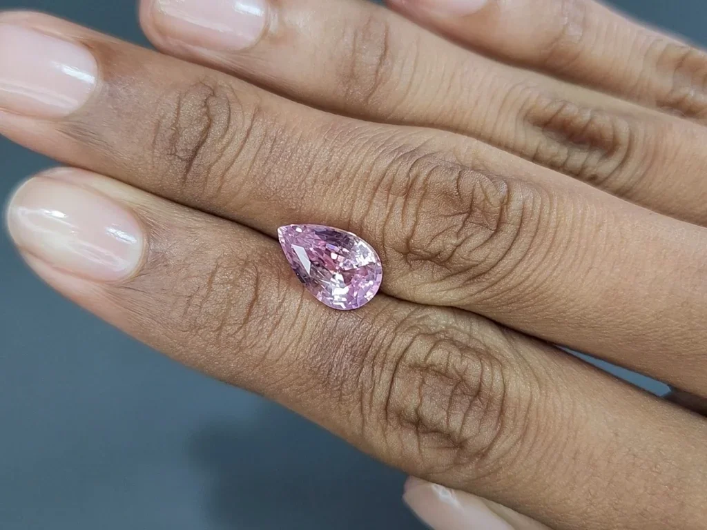 Unheated Padparadscha sapphire pear cut 4.52 carats, Sri Lanka  Image №2