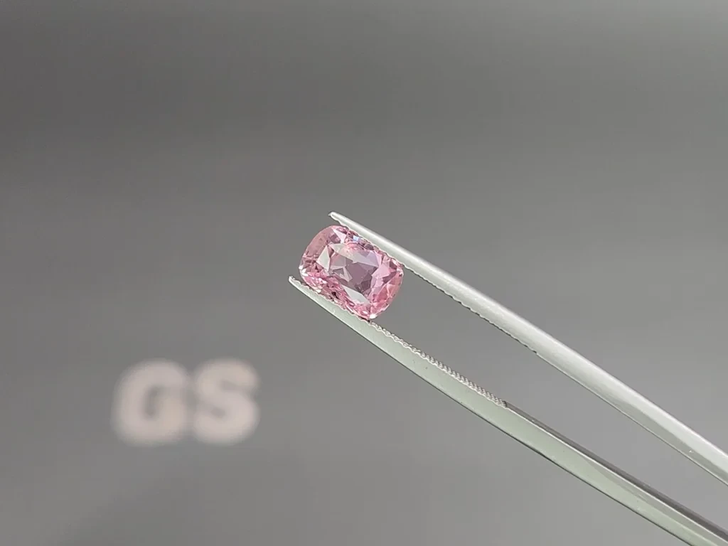 Unheated sapphire Padparadscha cushion cut 2.02 carats, Sri Lanka  Image №3