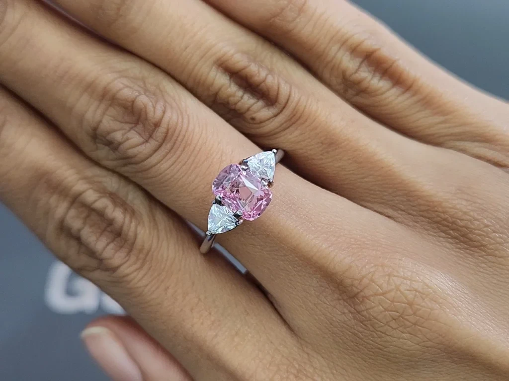 Unheated sapphire Padparadscha cushion cut 2.02 carats, Sri Lanka  Image №5