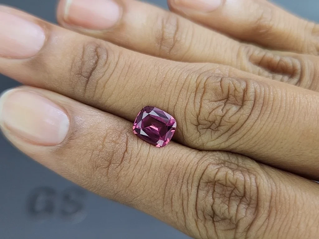 Garnet rhodolite cushion cut 1.87 carats,  Madagascar Image №2