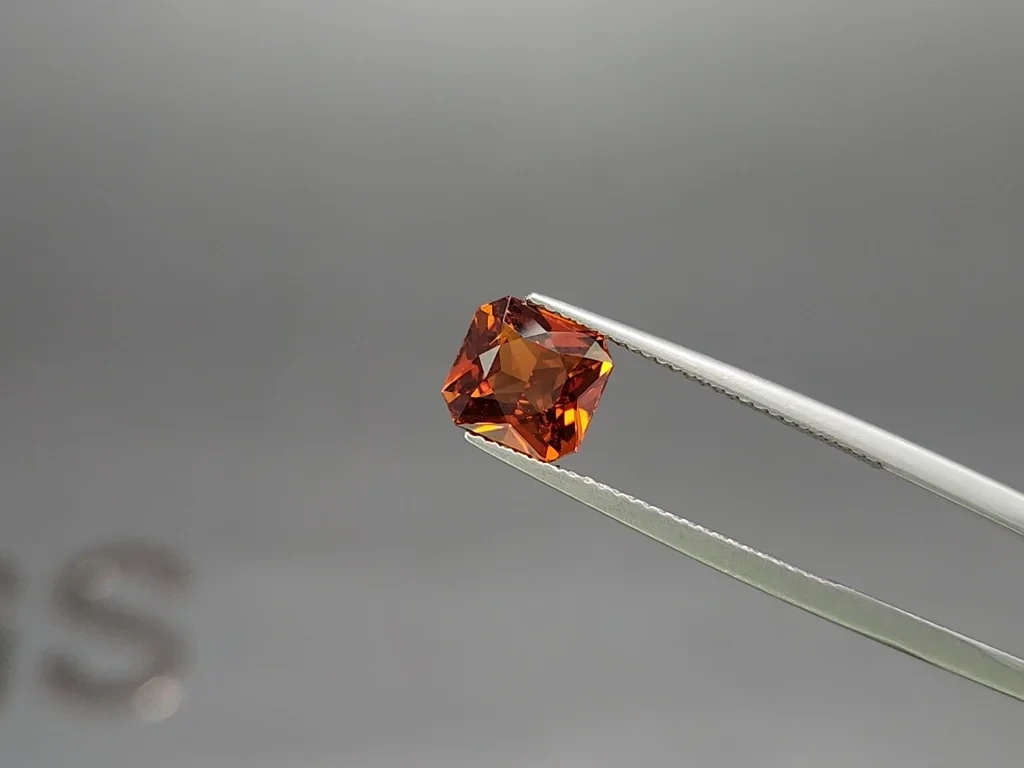 Mandarin spessartine radiant cut 2.96 carats, Tanzania Image №3