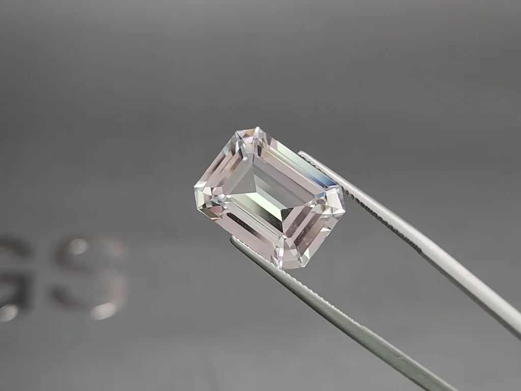 Kunzite soft lilac octagon cut 16.56 carats, Pakistan Image №3