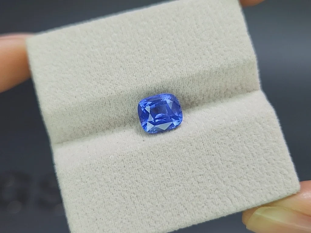 Blue sapphire cushion cut 2.56 carats,Sri Lanka Image №4